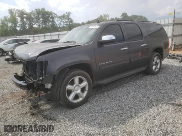 ✅ 2010 Chevrolet Suburban LS • VIN: 1GNUCHE04AR178465 • Lot: 63247075. Listed on Copart with 246,806 mi. Free auction sales archive from the USA and detailed vehicle history report at DreamBid. Image 1.