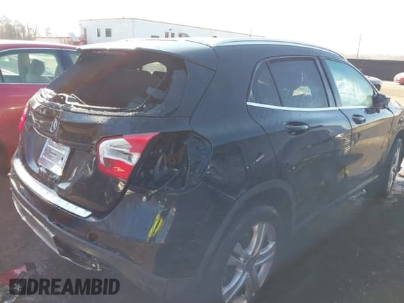 ✅ 2017 Mercedes-Benz GLA 250 • VIN: WDCTG4EB3HJ308208 • Lot: 41653879. Wystawiony na IAAI z przebiegiem 78 133 mil. Bezpłatny archiwum sprzedaży aukcyjnych z USA i szczegółowy raport historii pojazdu na DreamBid. Zdjęcie 4.