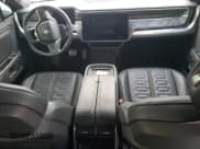 ✅ 2022 Rivian R1S Launch Edition • VIN: 7PDSGABL7NN003157 • Лот: 88664975. Опубликован ранее на Copart с пробегом Не указан. Бесплатный доступ к архиву аукционных продаж из США и подробный отчёт об истории автомобиля на DreamBid. Изображение 8.