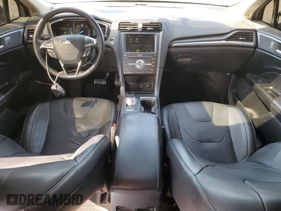 ✅ 2018 Ford Fusion Titanium • VIN: 3FA6P0SU7JR204629 • Lot: 85387345. Listed on Copart with 140,678 mi. Free auction sales archive from the USA and detailed vehicle history report at DreamBid. Image 8.