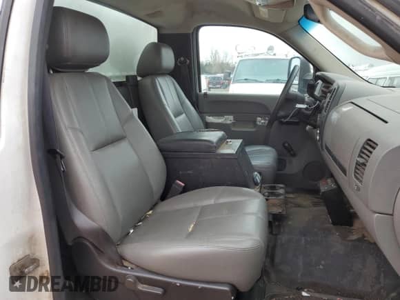 2012 Chevrolet Silverado 3500HD Work Truck с VIN 1GB3CZCG3CF196345, выставлен на аукционе Copart как лот 88153995 с пробегом 206 153 миль миль и Чистый • Clean title. История ставок и продаж доступна на DreamBid. Изображение 10.