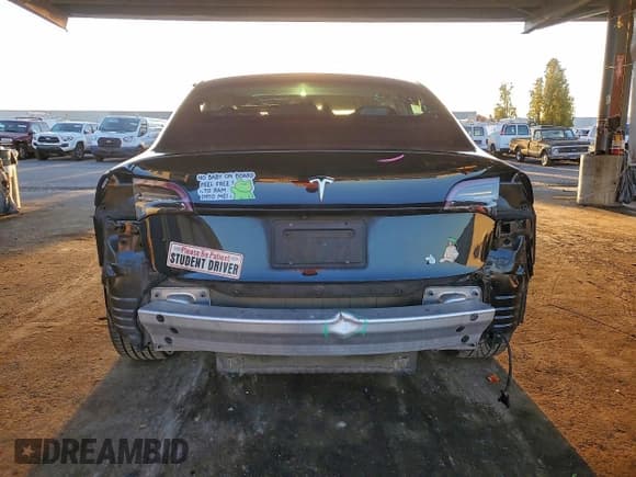 ✅ 2019 Tesla Model 3 Mid Range • VIN: 5YJ3E1EA8KF421071 • Lot: 94134065. Listed on Copart with 129,982 mi. Free auction sales archive from the USA and detailed vehicle history report at DreamBid. Image 6.