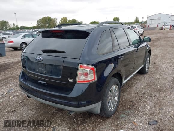 ✅ 2010 Ford Edge SEL • VIN: 2FMDK4JC0ABA72405 • Lot: 43400792. Wystawiony na IAAI z przebiegiem 196 087 mil. Bezpłatny archiwum sprzedaży aukcyjnych z USA i szczegółowy raport historii pojazdu na DreamBid. Zdjęcie 4.