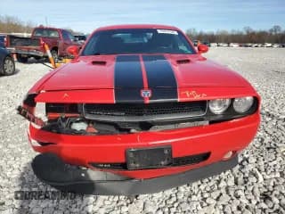 ✅ 2010 Dodge Challenger SE • VIN: 2B3CJ4DV3AH175364 • Lot: 79474104. Wystawiony na Copart z przebiegiem 143 266 mil. Bezpłatny archiwum sprzedaży aukcyjnych z USA i szczegółowy raport historii pojazdu na DreamBid. Zdjęcie 5.