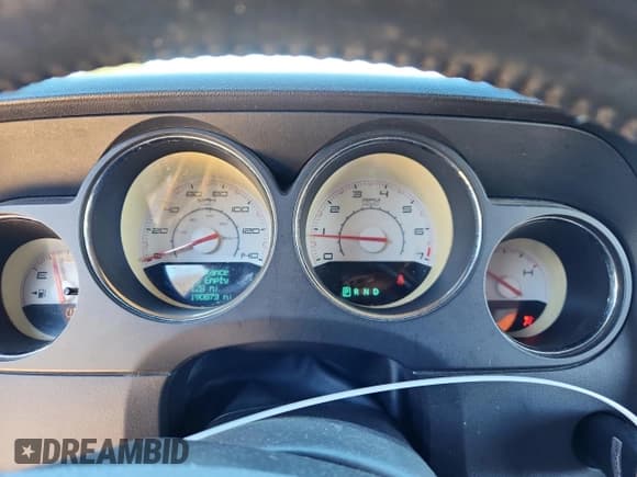 ✅ 2012 Dodge Challenger SXT Plus • VIN: 2C3CDYAG1CH101208 • Lot: 82648515. Wystawiony na Copart z przebiegiem 190 873 mil. Bezpłatny archiwum sprzedaży aukcyjnych z USA i szczegółowy raport historii pojazdu na DreamBid. Zdjęcie 9.