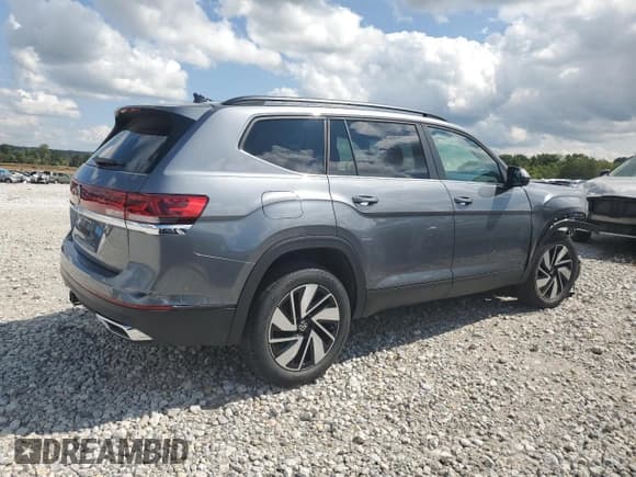 ✅ 2025 Volkswagen Atlas SE • VIN: 1V2WR2CA9SC566500 • Lot: 71627465. Listed on Copart with 3,536 mi. Free auction sales archive from the USA and detailed vehicle history report at DreamBid. Image 3.