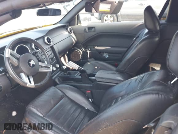 ✅ 2005 Ford Mustang GT Deluxe • VIN: 1ZVFT85H955195294 • Lot: 42645093. Listed on IAAI with 66,777 mi. Free auction sales archive from the USA and detailed vehicle history report at DreamBid. Image 5.