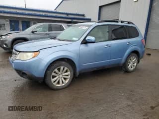✅ 2011 Subaru Forester X Premium • VIN: JF2SHADCXBH764049 • Lot: 90839715. Wystawiony na Copart z przebiegiem 171 516 mil. Bezpłatny archiwum sprzedaży aukcyjnych z USA i szczegółowy raport historii pojazdu na DreamBid. Zdjęcie 1.