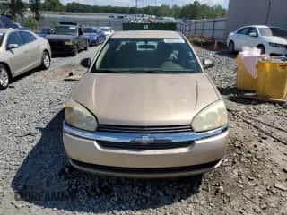 2005 Chevrolet Malibu LS z VIN 1G1ZT54875F224942, wystawiony jako Copart lot #62022134 z przebiegiem 362 648 mil mil oraz Szkoda całkowita • Salvage title. Historia ofert i sprzedaży dostępna na DreamBid. Obrazek 5.