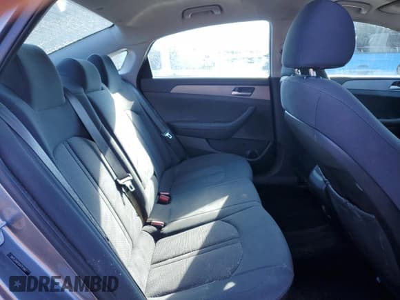 ✅ 2018 Hyundai Sonata SE • VIN: 5NPE24AF8JH713467 • Lot: 72001422. Listed on Copart with 123,200 mi. Free auction sales archive from the USA and detailed vehicle history report at DreamBid. Image 10.