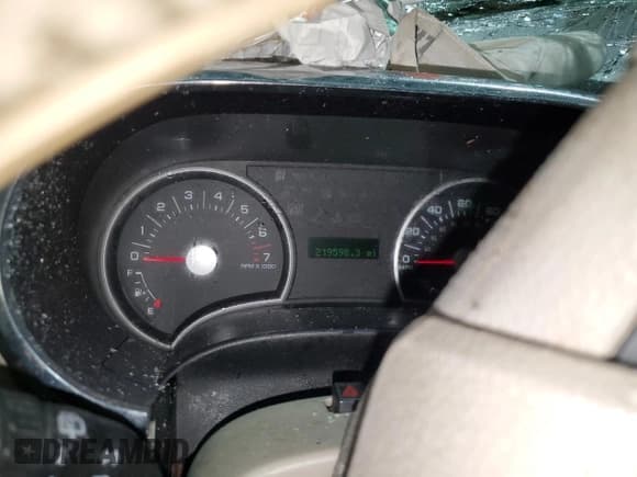 ✅ 2006 Ford Explorer XLT • VIN: 1FMEU73866UA07827 • Лот: 46151125. Опубликован ранее на Copart с пробегом 219 598 миль. Бесплатный доступ к архиву аукционных продаж из США и подробный отчёт об истории автомобиля на DreamBid. Изображение 9.