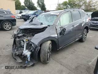 2021 Subaru Forester Limited z VIN JF2SKASC1MH571800, wystawiony jako Copart lot #84799485 z przebiegiem Nie podano mil oraz Szkoda całkowita • Salvage title. Historia ofert i sprzedaży dostępna na DreamBid. Obrazek 1.