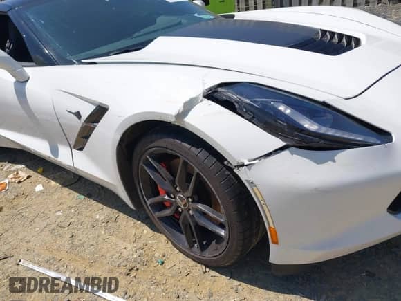 2014 Chevrolet Corvette Z51 1LT с VIN 1G1YH2D78E5130786, выставлен на аукционе IAAI как лот 42380999 с пробегом 32 562 миль миль и . История ставок и продаж доступна на DreamBid. Изображение 17.