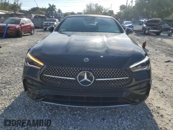 ✅ 2024 Mercedes-Benz CLE 300 • VIN: W1KMK4HB4RF032376 • Lot: 50640115. Wystawiony na Copart z przebiegiem 475 mil. Bezpłatny archiwum sprzedaży aukcyjnych z USA i szczegółowy raport historii pojazdu na DreamBid. Zdjęcie 5.