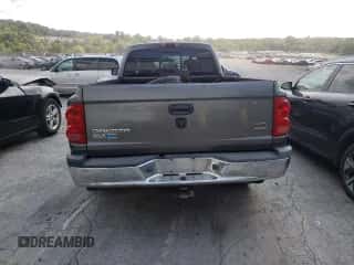 2005 Dodge Dakota SLT с VIN 1D7HW42N05S315223, выставлен на аукционе Copart как лот 71559234 с пробегом 127 204 миль миль и Списание • Salvage title. История ставок и продаж доступна на DreamBid. Изображение 6.