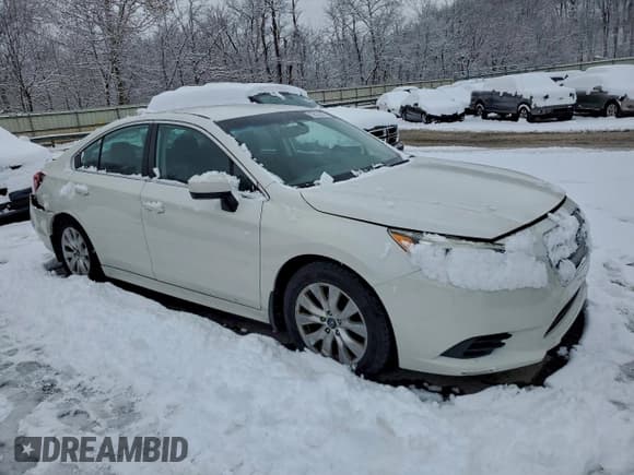 ✅ 2015 Subaru Legacy Premium • VIN: 4S3BNBC6XF3071302 • Lot: 93632845. Wystawiony na Copart z przebiegiem 184 685 mil. Bezpłatny archiwum sprzedaży aukcyjnych z USA i szczegółowy raport historii pojazdu na DreamBid. Zdjęcie 4.