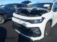 ✅ 2025 Volkswagen Tiguan SE R-Line Black • VIN: 3VVGR7RM3SM055630 • Lot: 43519408. Wystawiony na IAAI z przebiegiem 1 602 mil. Bezpłatny archiwum sprzedaży aukcyjnych z USA i szczegółowy raport historii pojazdu na DreamBid. Zdjęcie 6.