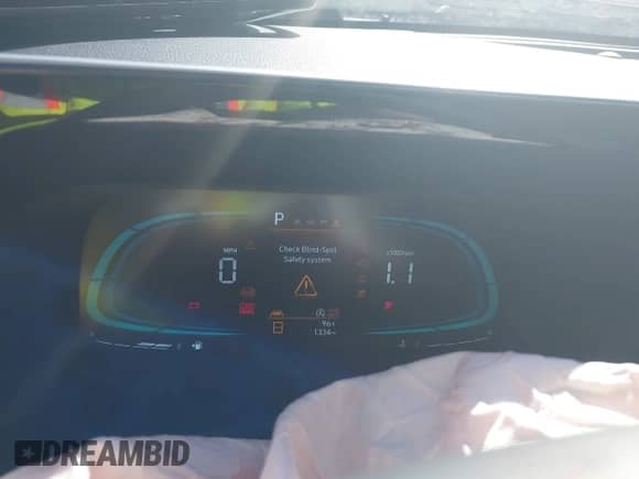 2025 Hyundai Palisade XRT z VIN KM8R34GE0SU945657, wystawiony jako IAAI lot #43298136 z przebiegiem 1 334 mil mil oraz . Historia ofert i sprzedaży dostępna na DreamBid. Obrazek 7.