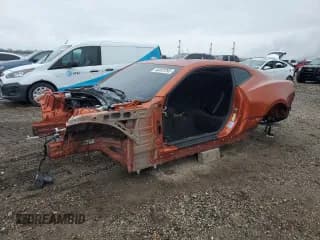 ✅ 2022 Chevrolet Camaro LT1 • VIN: 1G1FE1R72N0110520 • Lot: 54403725. Wystawiony na Copart z przebiegiem Nie podano. Bezpłatny archiwum sprzedaży aukcyjnych z USA i szczegółowy raport historii pojazdu na DreamBid. Zdjęcie 1.