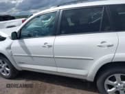 ✅ 2012 Toyota RAV4 Limited • VIN: 2T3DK4DV5CW080968 • Lot: 42217038. Wystawiony na IAAI z przebiegiem Nie podano. Bezpłatny archiwum sprzedaży aukcyjnych z USA i szczegółowy raport historii pojazdu na DreamBid. Zdjęcie 13.