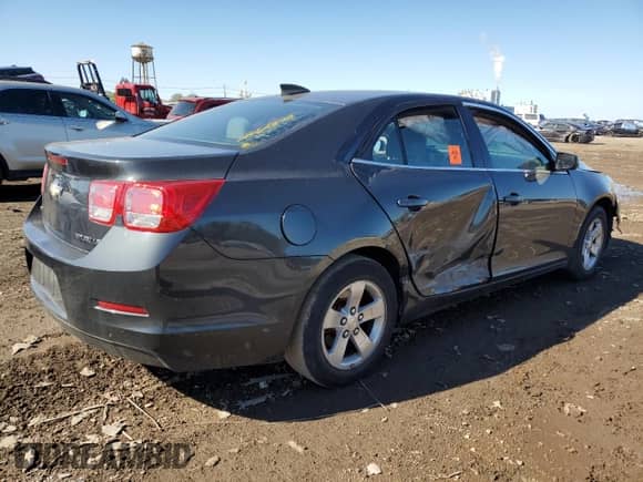 2016 Chevrolet Malibu LS z VIN 1G11A5SA2GU144326, wystawiony jako Copart lot #82366265 z przebiegiem Nie podano mil oraz Szkoda całkowita • Salvage title. Historia ofert i sprzedaży dostępna na DreamBid. Obrazek 3.