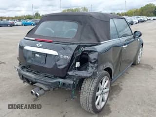 ✅ 2014 MINI Convertible S • VIN: WMWZP3C52ET707048 • Lot: 43436258. Wystawiony na IAAI z przebiegiem 96 644 mil. Bezpłatny archiwum sprzedaży aukcyjnych z USA i szczegółowy raport historii pojazdu na DreamBid. Zdjęcie 4.