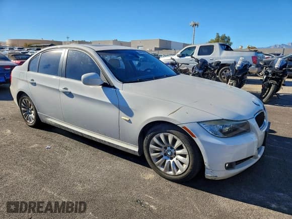 ✅ 2009 BMW 3 Series 328i • VIN: WBAPH53529A435456 • Lot: 96472805. Listed on Copart with Not provided. Free auction sales archive from the USA and detailed vehicle history report at DreamBid. Image 4.