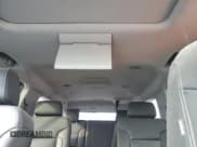 ✅ 2017 Chevrolet Suburban LT • VIN: 1GNSCHKC5HR122924 • Lot: 73663424. Wystawiony na Copart z przebiegiem 89 300 mil. Bezpłatny archiwum sprzedaży aukcyjnych z USA i szczegółowy raport historii pojazdu na DreamBid. Zdjęcie 10.