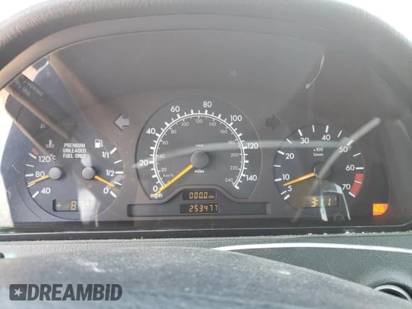 ✅ 1998 Mercedes-Benz C 230/260/280/320 • VIN: WDBHA23G1WA607028 • Лот: 60451414. Опубликован ранее на Copart с пробегом 253 477 миль. Бесплатный доступ к архиву аукционных продаж из США и подробный отчёт об истории автомобиля на DreamBid. Изображение 9.