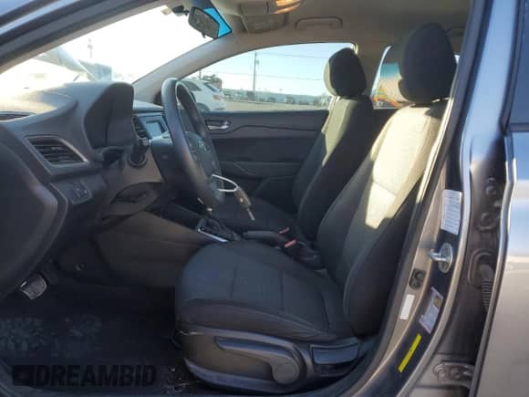 2018 Hyundai Accent SEL z VIN 3KPC24A32JE007242, wystawiony jako Copart lot #37953434 z przebiegiem 106 653 mil mil oraz . Historia ofert i sprzedaży dostępna na DreamBid. Obrazek 7.