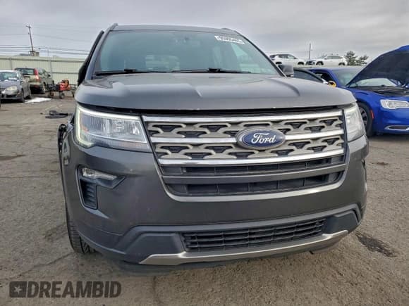 ✅ 2018 Ford Explorer XLT • VIN: 1FM5K7D89JGB04306 • Lot: 95995465. Wystawiony na Copart z przebiegiem 153 674 mil. Bezpłatny archiwum sprzedaży aukcyjnych z USA i szczegółowy raport historii pojazdu na DreamBid. Zdjęcie 5.