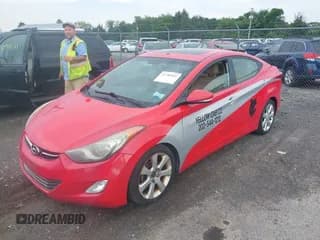 ✅ 2013 Hyundai Elantra Limited • VIN: 5NPDH4AE8DH281999 • Lot: 42785891. Listed on IAAI with 254,684 mi. Free auction sales archive from the USA and detailed vehicle history report at DreamBid. Image 2.