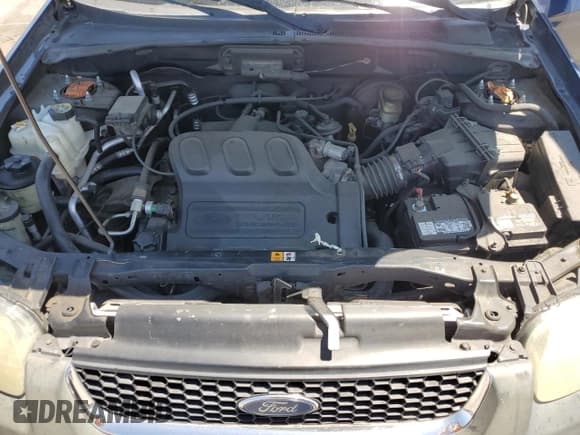 ✅ 2004 Ford Escape XLT • VIN: 1FMYU03114KA86176 • Lot: 56349235. Listed on Copart with 232,849 mi. Free auction sales archive from the USA and detailed vehicle history report at DreamBid. Image 12.