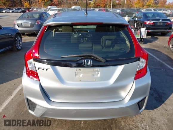 ✅ 2016 Honda Fit LX • VIN: JHMGK5H5XGX019824 • Lot: 43595707. Listed on IAAI with 137,973 mi. Free auction sales archive from the USA and detailed vehicle history report at DreamBid. Image 16.