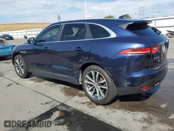✅ 2017 Jaguar F-Pace 20d Prestige • VIN: SADCK2BN8HA492489 • Lot: 64971795. Wystawiony na Copart z przebiegiem 111 897 mil. Bezpłatny archiwum sprzedaży aukcyjnych z USA i szczegółowy raport historii pojazdu na DreamBid. Zdjęcie 2.