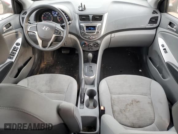 ✅ 2015 Hyundai Accent GS • VIN: KMHCT5AE8FU227039 • Lot: 90753775. Wystawiony na Copart z przebiegiem 125 558 mil. Bezpłatny archiwum sprzedaży aukcyjnych z USA i szczegółowy raport historii pojazdu na DreamBid. Zdjęcie 8.