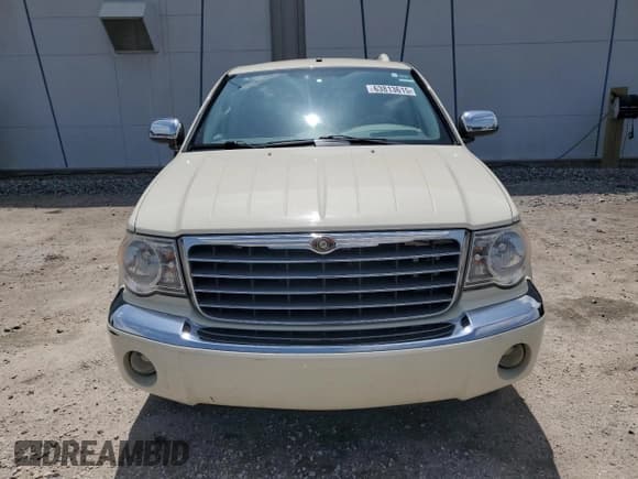 ✅ 2009 Chrysler Aspen Limited • VIN: 1A8HX58T29F718033 • Lot: 63813615. Wystawiony na Copart z przebiegiem 33 887 mil. Bezpłatny archiwum sprzedaży aukcyjnych z USA i szczegółowy raport historii pojazdu na DreamBid. Zdjęcie 5.