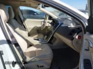 ✅ 2012 Volvo XC60 3.2L • VIN: YV4952DL7C2303064 • Lot: 43571253. Listed on IAAI with 39,926 mi. Free auction sales archive from the USA and detailed vehicle history report at DreamBid. Image 5.