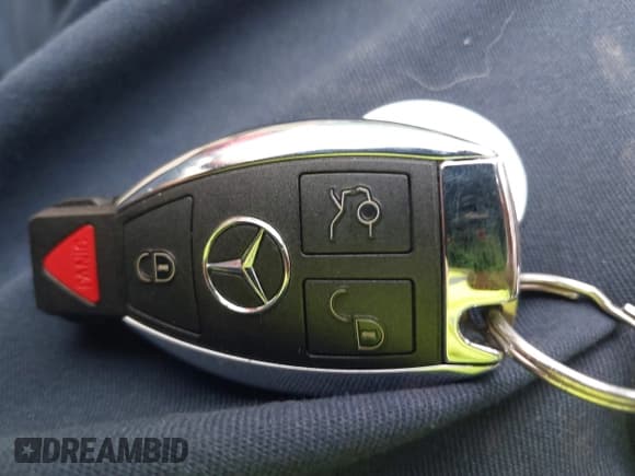 ✅ 2014 Mercedes-Benz SLK 250 • VIN: WDDPK4HA7EF081313 • Lot: 41520329. Wystawiony na IAAI z przebiegiem 53 031 mil. Bezpłatny archiwum sprzedaży aukcyjnych z USA i szczegółowy raport historii pojazdu na DreamBid. Zdjęcie 11.