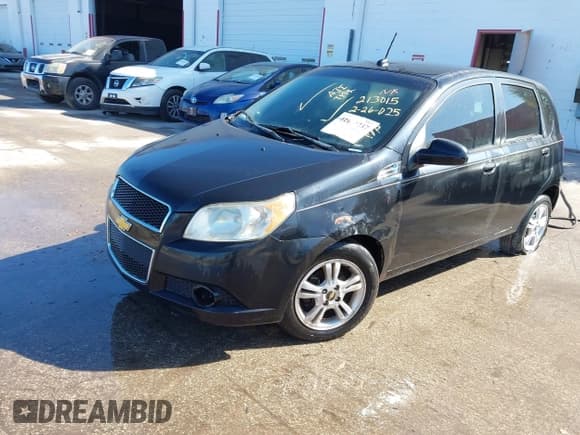 ✅ 2011 Chevrolet Aveo 1LT • VIN: KL1TD6DE1BB213015 • Lot: 41682737. Wystawiony na IAAI z przebiegiem 118 656 mil. Bezpłatny archiwum sprzedaży aukcyjnych z USA i szczegółowy raport historii pojazdu na DreamBid. Zdjęcie 6.