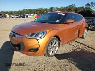 ✅ 2016 Hyundai Veloster • VIN: KMHTC6AD9GU264714 • Lot: 86451485. Wystawiony na Copart z przebiegiem 74 594 mil. Bezpłatny archiwum sprzedaży aukcyjnych z USA i szczegółowy raport historii pojazdu na DreamBid. Zdjęcie 1.