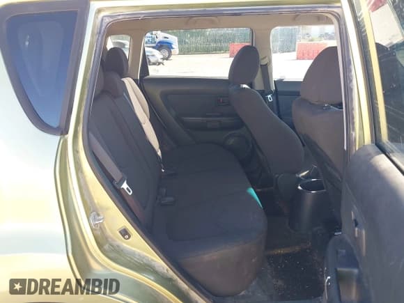 ✅ 2013 Kia Soul • VIN: KNDJT2A57D7613408 • Lot: 43466877. Listed on IAAI with 134,591 mi. Free auction sales archive from the USA and detailed vehicle history report at DreamBid. Image 8.