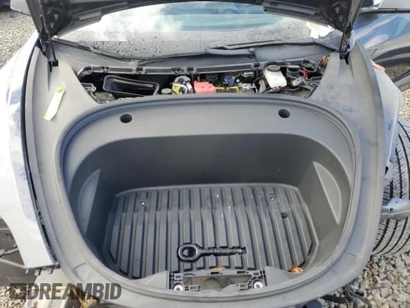 ✅ 2021 Tesla Model 3 Standard Range Plus • VIN: 5YJ3E1EA4MF023925 • Lot: 92728465. Listed on Copart with 63,675 mi. Free auction sales archive from the USA and detailed vehicle history report at DreamBid. Image 11.