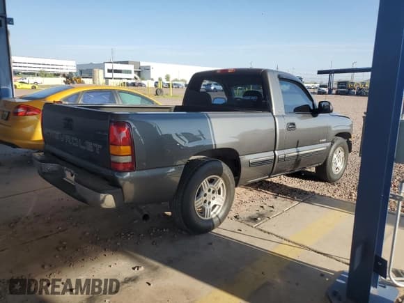 ✅ 2000 Chevrolet Silverado 1500 • VIN: 1GCEC14W6YZ321551 • Лот: 65517944. Опубликован ранее на Copart с пробегом 112 317 миль. Бесплатный доступ к архиву аукционных продаж из США и подробный отчёт об истории автомобиля на DreamBid. Изображение 3.