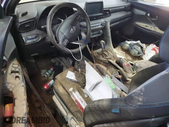 2019 Hyundai Veloster Premium z VIN KMHTG6AF9KU012802, wystawiony jako Copart lot #46091975 z przebiegiem Nie podano mil oraz Szkoda całkowita • Salvage title. Historia ofert i sprzedaży dostępna na DreamBid. Obrazek 8.