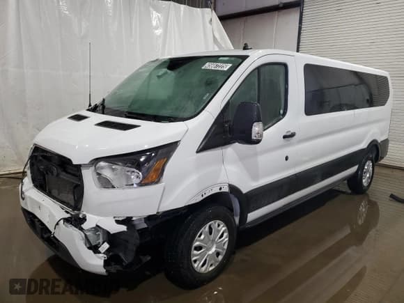✅ 2023 Ford Transit Passenger XL • VIN: 1FBAX2YG8PKA93527 • Лот: 45667225. Опубликован ранее на Copart с пробегом 31 111 миль. Бесплатный доступ к архиву аукционных продаж из США и подробный отчёт об истории автомобиля на DreamBid. Изображение 1.