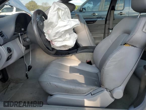 ✅ 2002 Mercedes-Benz CLK 320/430 • VIN: WDBLJ65G92F200425 • Lot: 71069505. Listed on Copart with 151,450 mi. Free auction sales archive from the USA and detailed vehicle history report at DreamBid. Image 7.