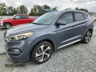 ✅ 2017 Hyundai Tucson Sport • VIN: KM8J33A21HU425515 • Лот: 84215925. Опубликован ранее на Copart с пробегом 117 351 миль. Бесплатный доступ к архиву аукционных продаж из США и подробный отчёт об истории автомобиля на DreamBid. Изображение 1.