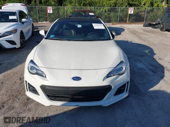 ✅ 2017 Subaru BRZ Limited • VIN: JF1ZCAC19H8605081 • Lot: 43607690. Listed on IAAI with 38,847 mi. Free auction sales archive from the USA and detailed vehicle history report at DreamBid. Image 12.