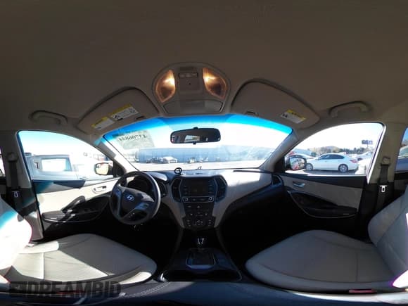 ✅ 2017 Hyundai Santa Fe 2.4L • VIN: 5XYZTDLB3HG452100 • Lot: 43706844. Wystawiony na IAAI z przebiegiem 149 566 mil. Bezpłatny archiwum sprzedaży aukcyjnych z USA i szczegółowy raport historii pojazdu na DreamBid. Zdjęcie 19.